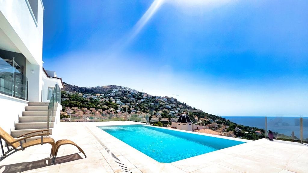 Villa moderna en Altea con vistas al mar