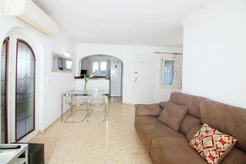 Amplio apartamento adosado en Oliva Nova