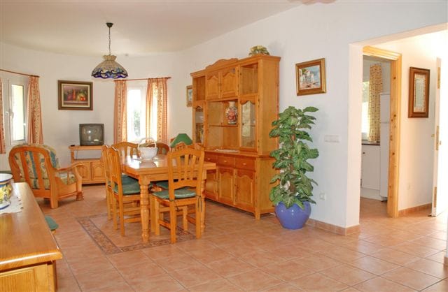 VILLA EN CALPE CON VISTAS ABIERTAS