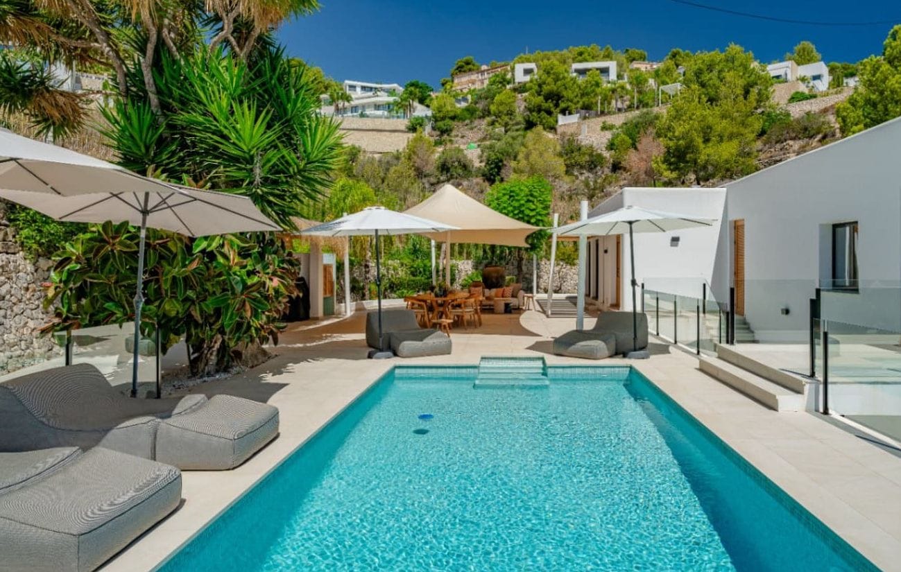 Villa de luxe exclusive neuve avec vue sur la mer à Racó de Galeno, Benissa.