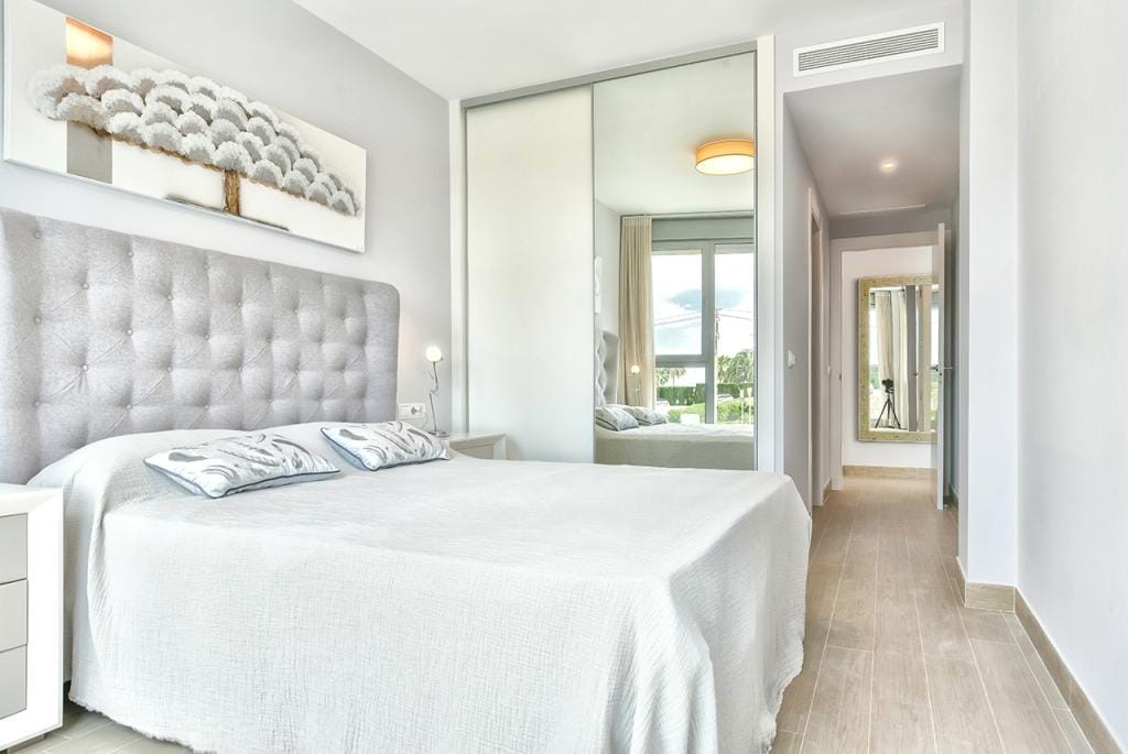 APARTAMENTO DE RECIENTE CONSTRUCCIÓN CON VISTAS AL MAR