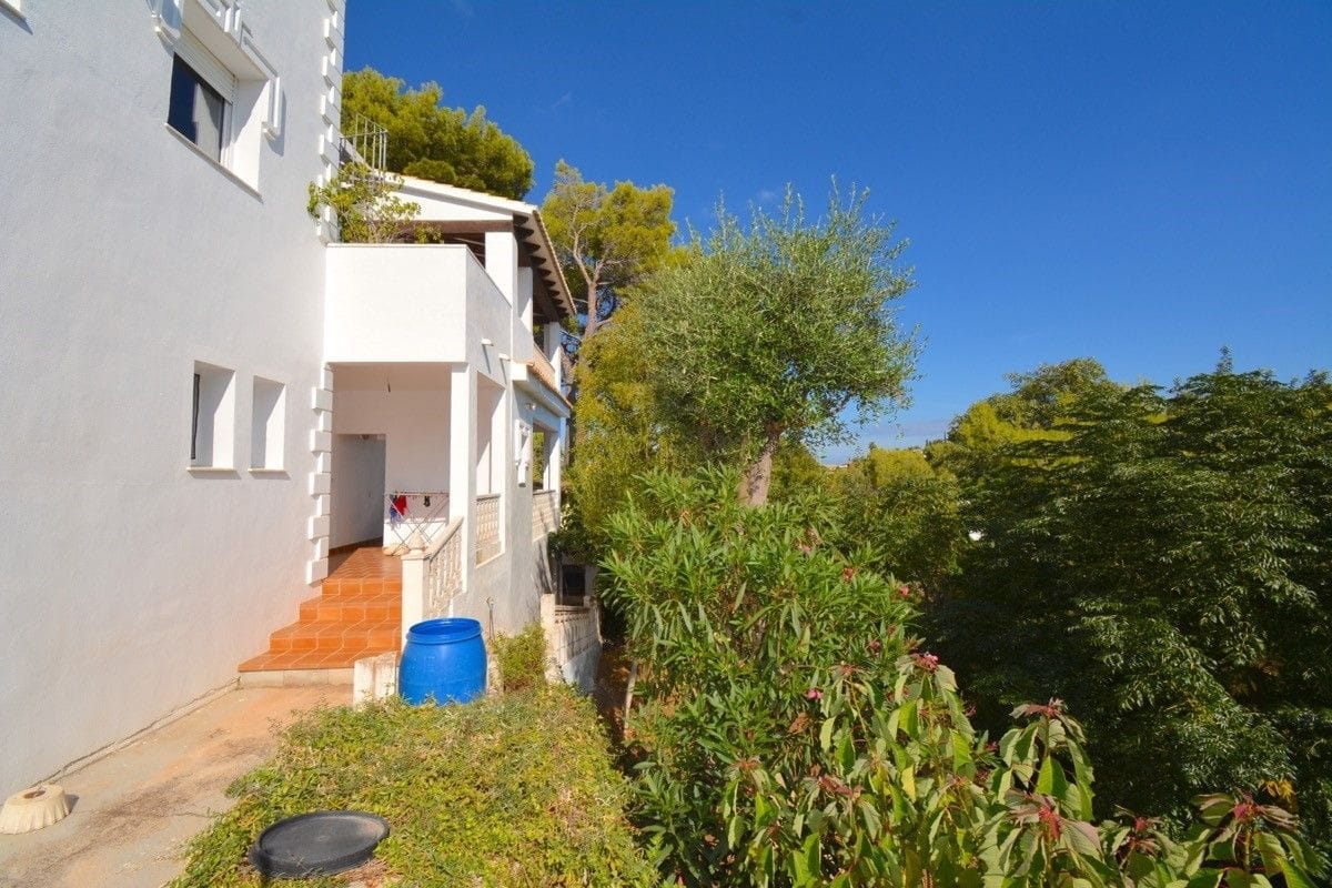 Villa en venta en Denia zona montgo