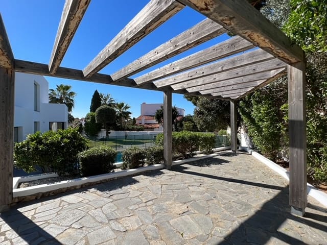 VILLA MODERNE EXCLUSIVE À VENDRE À MORAIRA