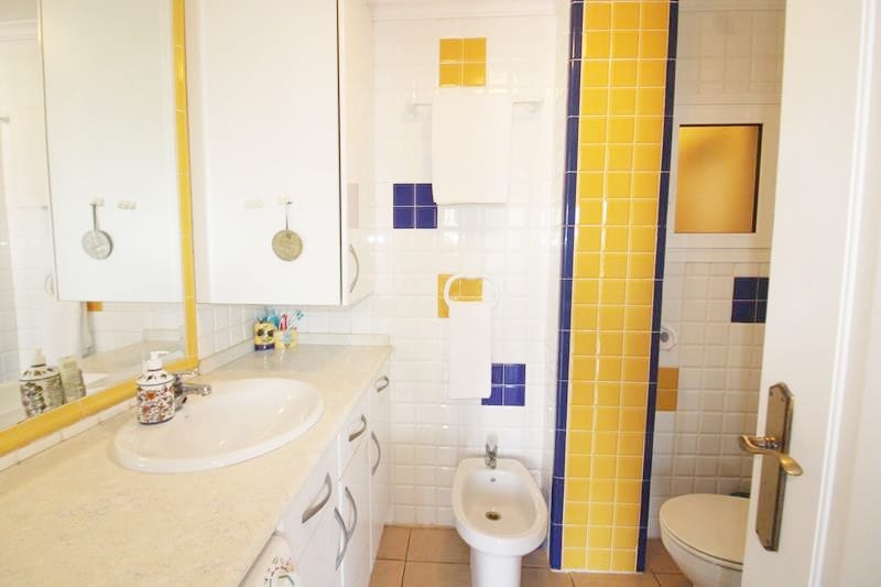 Apartamento con dos terrazas a pocos pasos de la playa en Oliva Nova