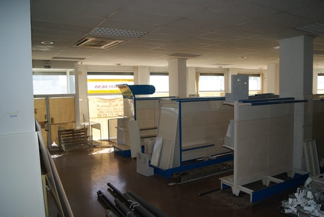Venta. Local comercial en Calpe