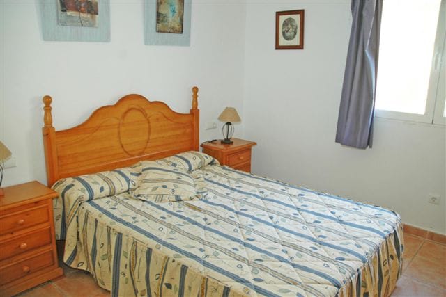 VILLA EN CALPE CON VISTAS ABIERTAS