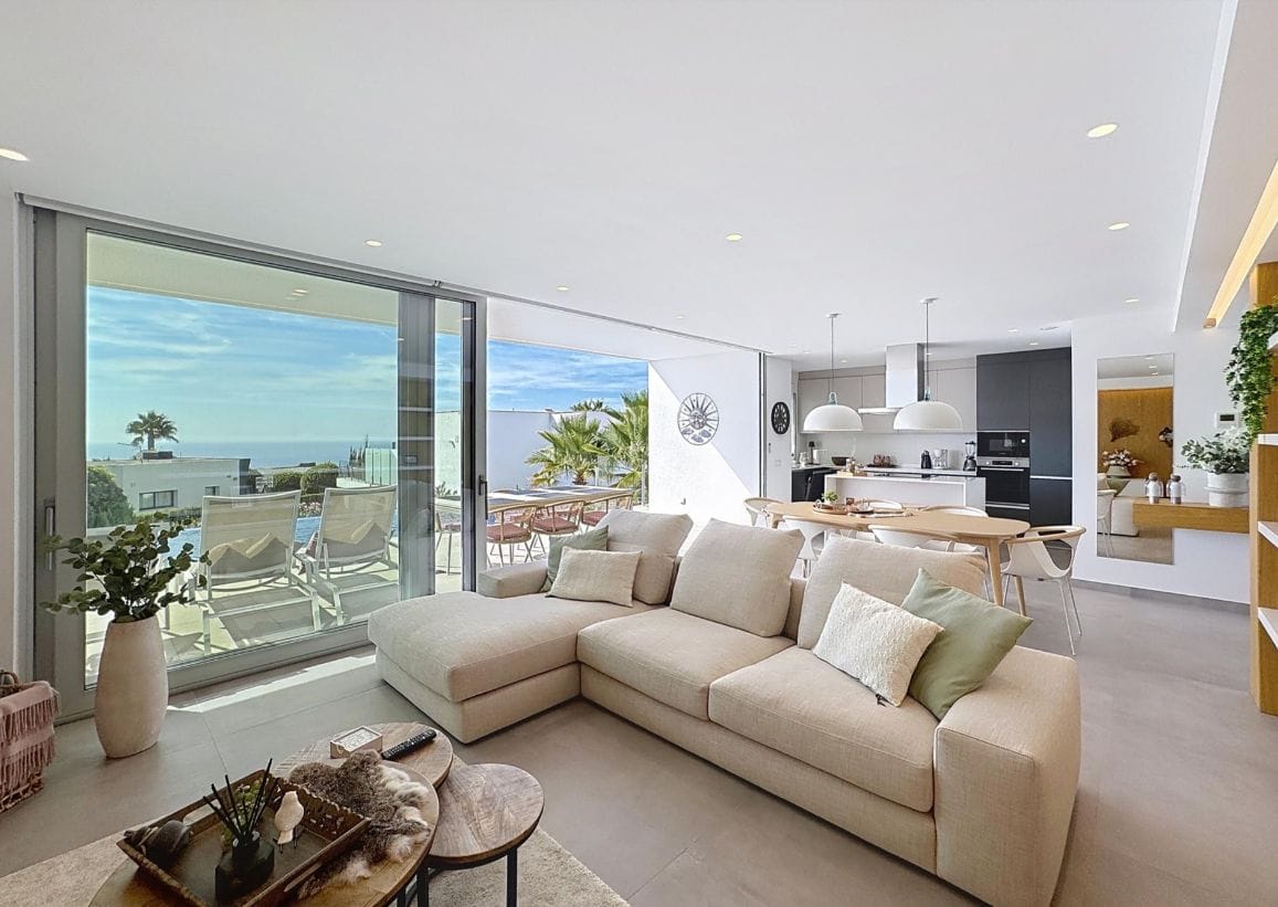 Villa moderne de 3 chambres avec vue sur la mer à Moraira