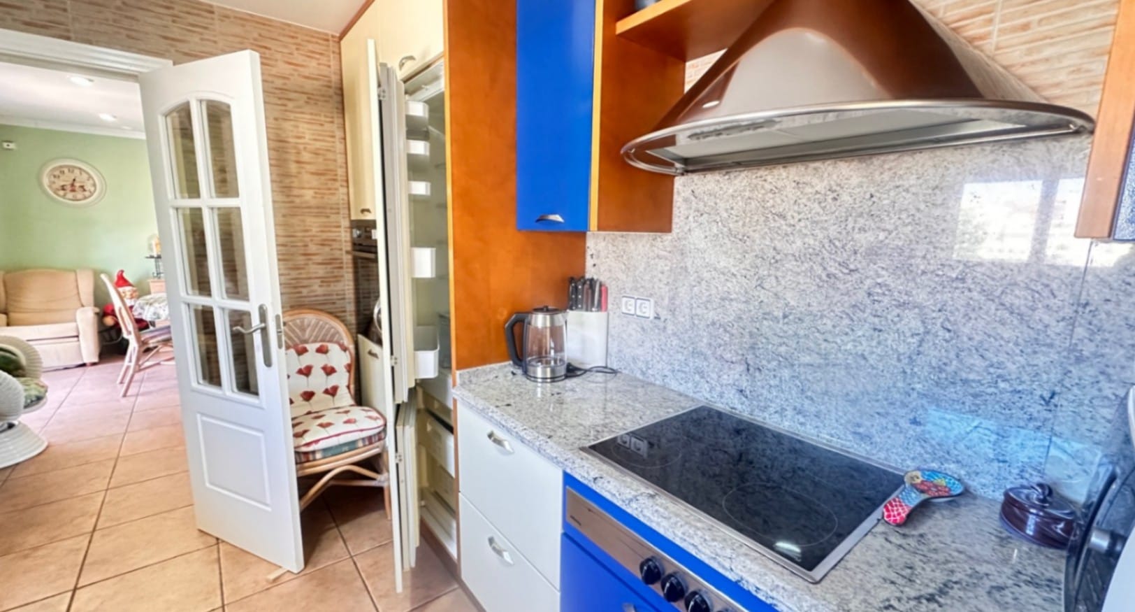 Amplio ático con gran terraza, piscina y excelente ubicación en Dénia (Las Marinas)
