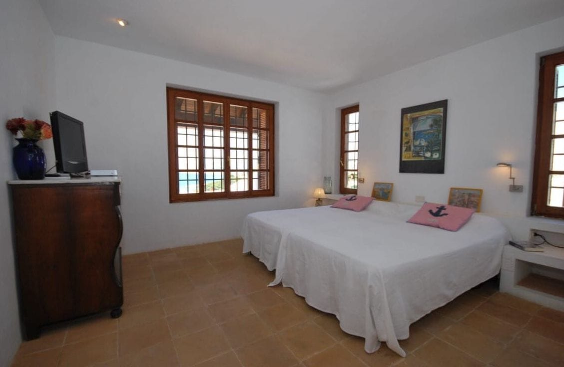 Impresionante Villa Mediterránea con Vistas Panorámicas al Mar en El Portet, Moraira