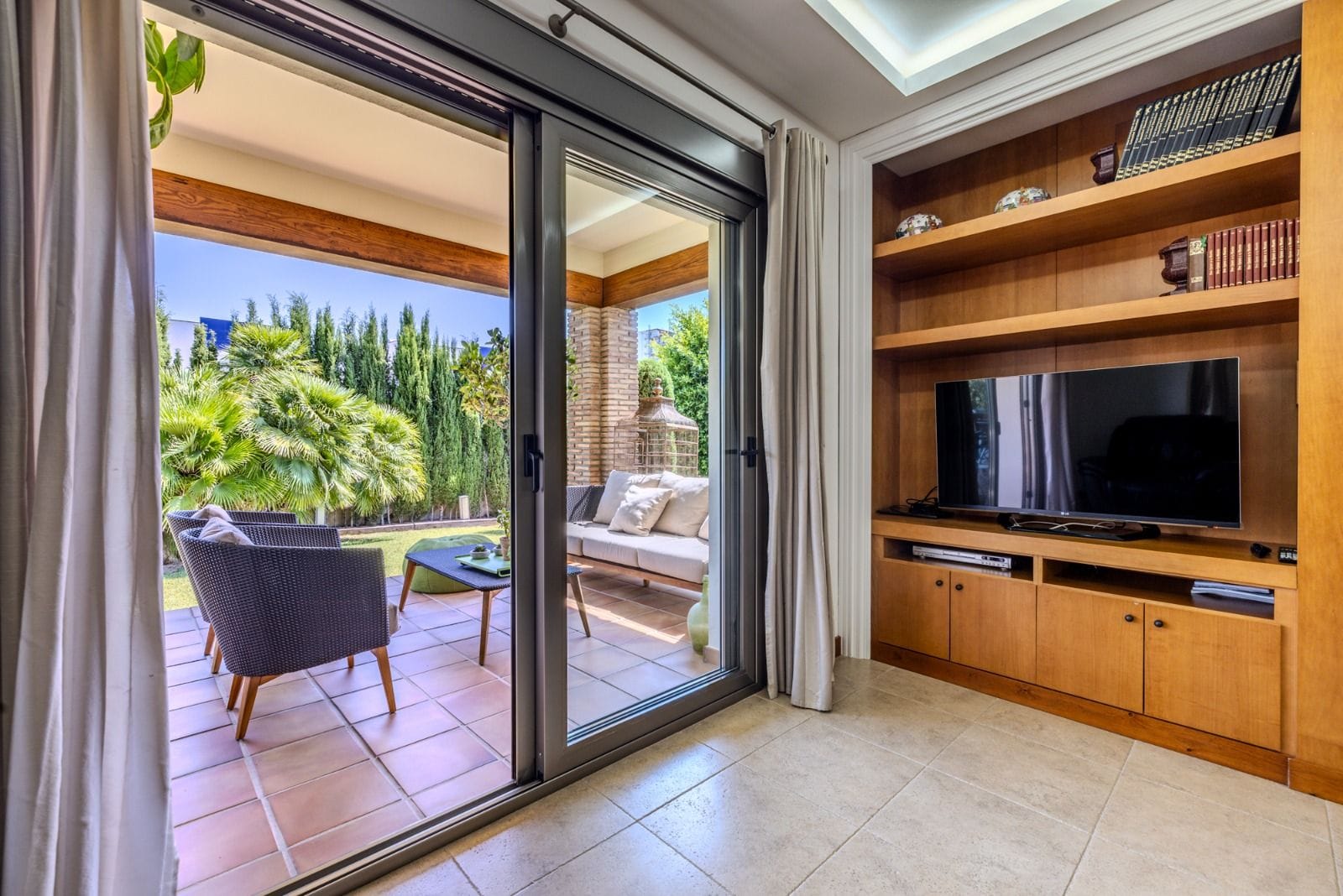 PRECIOSA VILLA EN DENIA MUY CERCA DEL PUEBLO