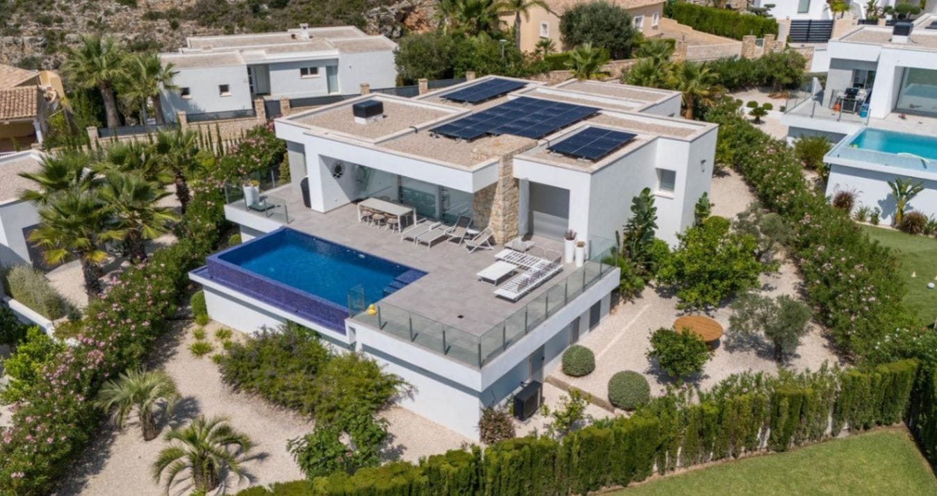Villa moderne de 3 chambres avec vue sur la mer à Moraira