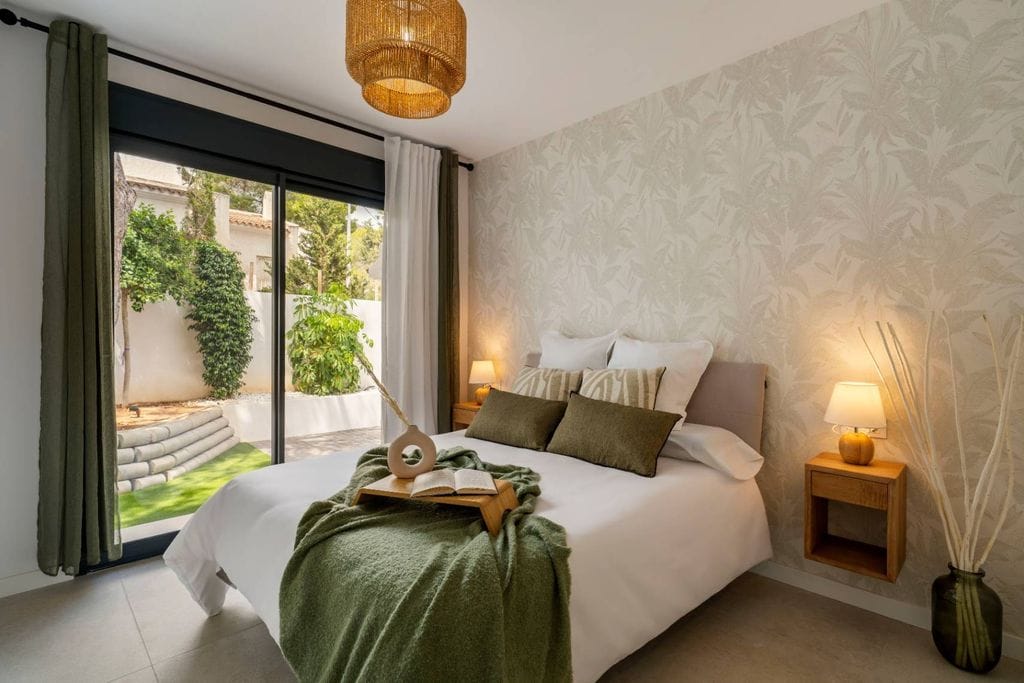 Exclusiva villa de estilo ibicenco en Altea con vistas al mar y piscina privada