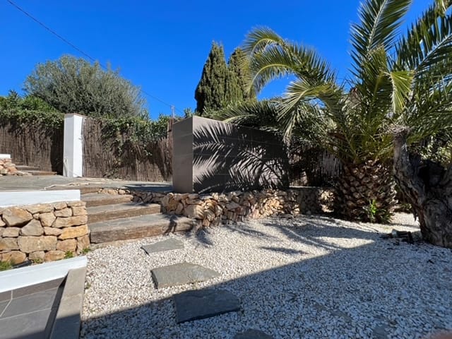 VILLA MODERNE EXCLUSIVE À VENDRE À MORAIRA