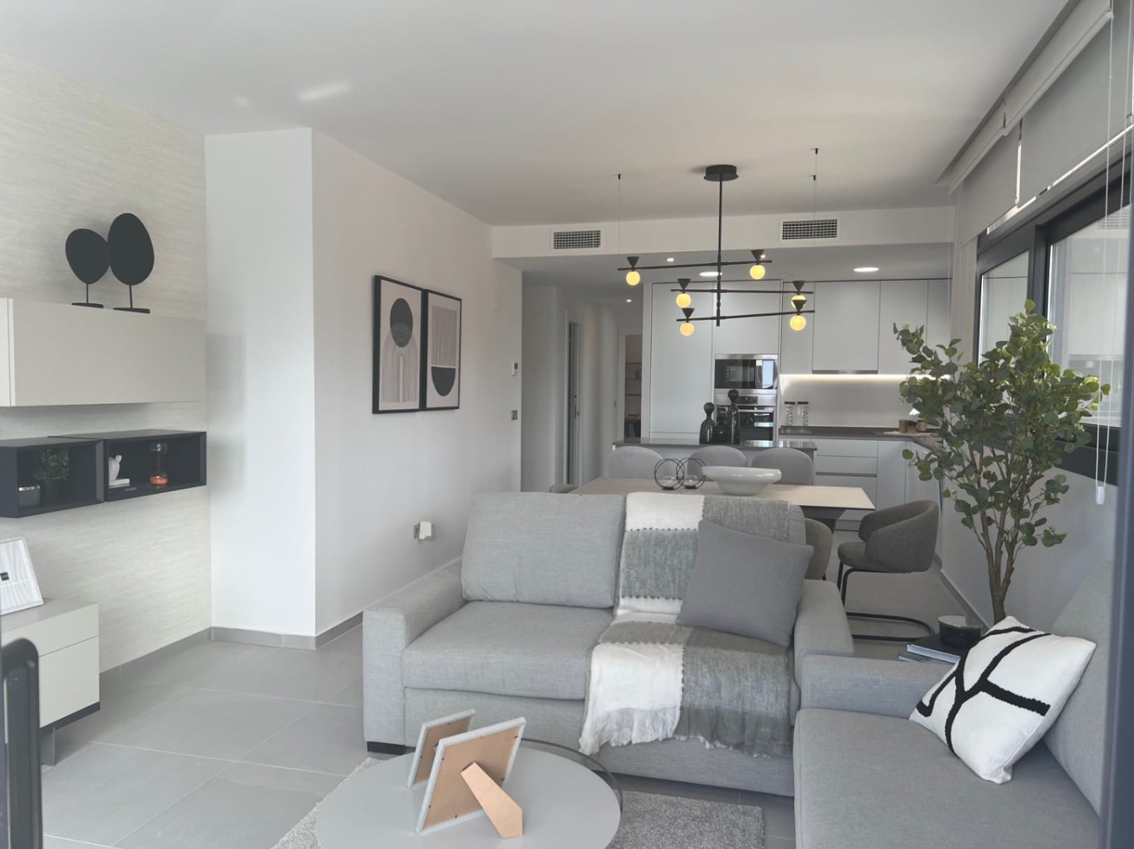 Apartamento de 1 dormitorio en la playa Poniente
