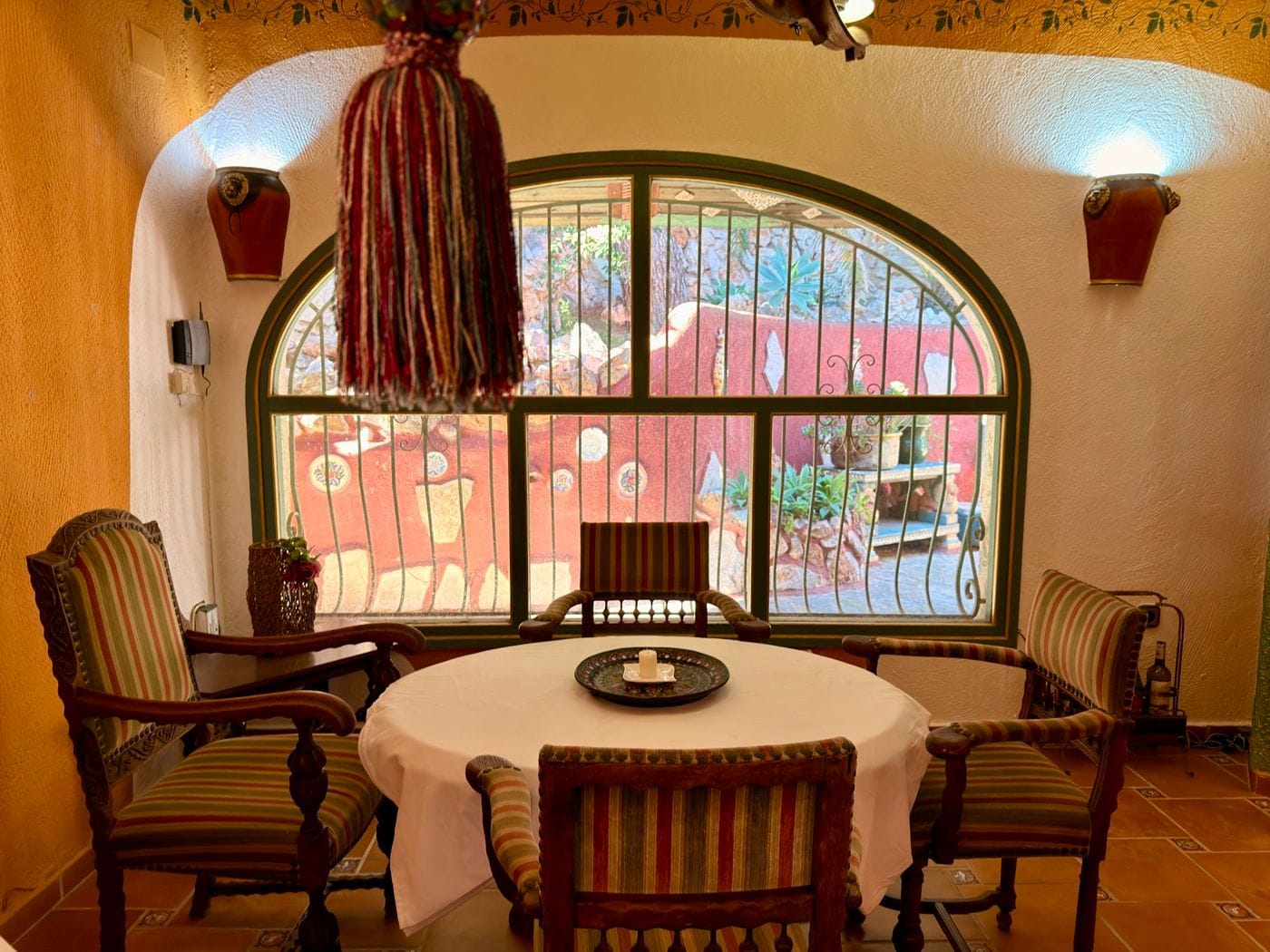 Villa estilo castillo monumental en Cumbre del Sol