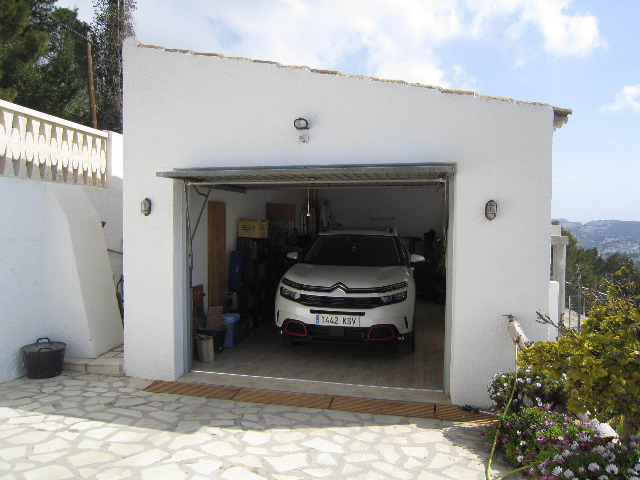 VILLA À MORAIRA AVEC DES VUES SPECTACULAIRES