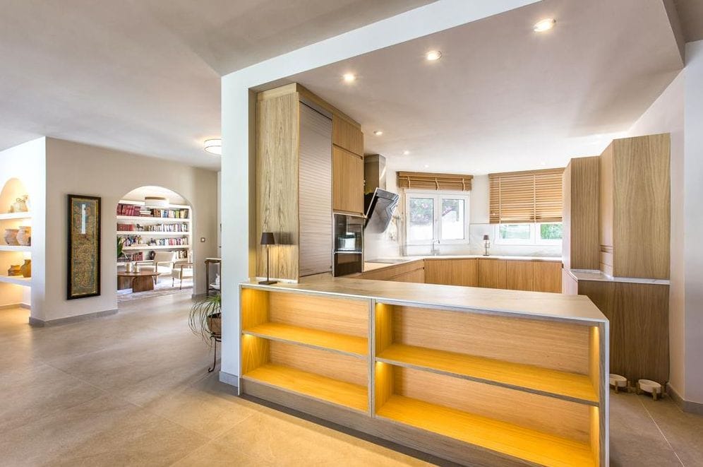 Villa zum Verkauf mit 4 Schlafzimmern und Pool in Denia, Alicante