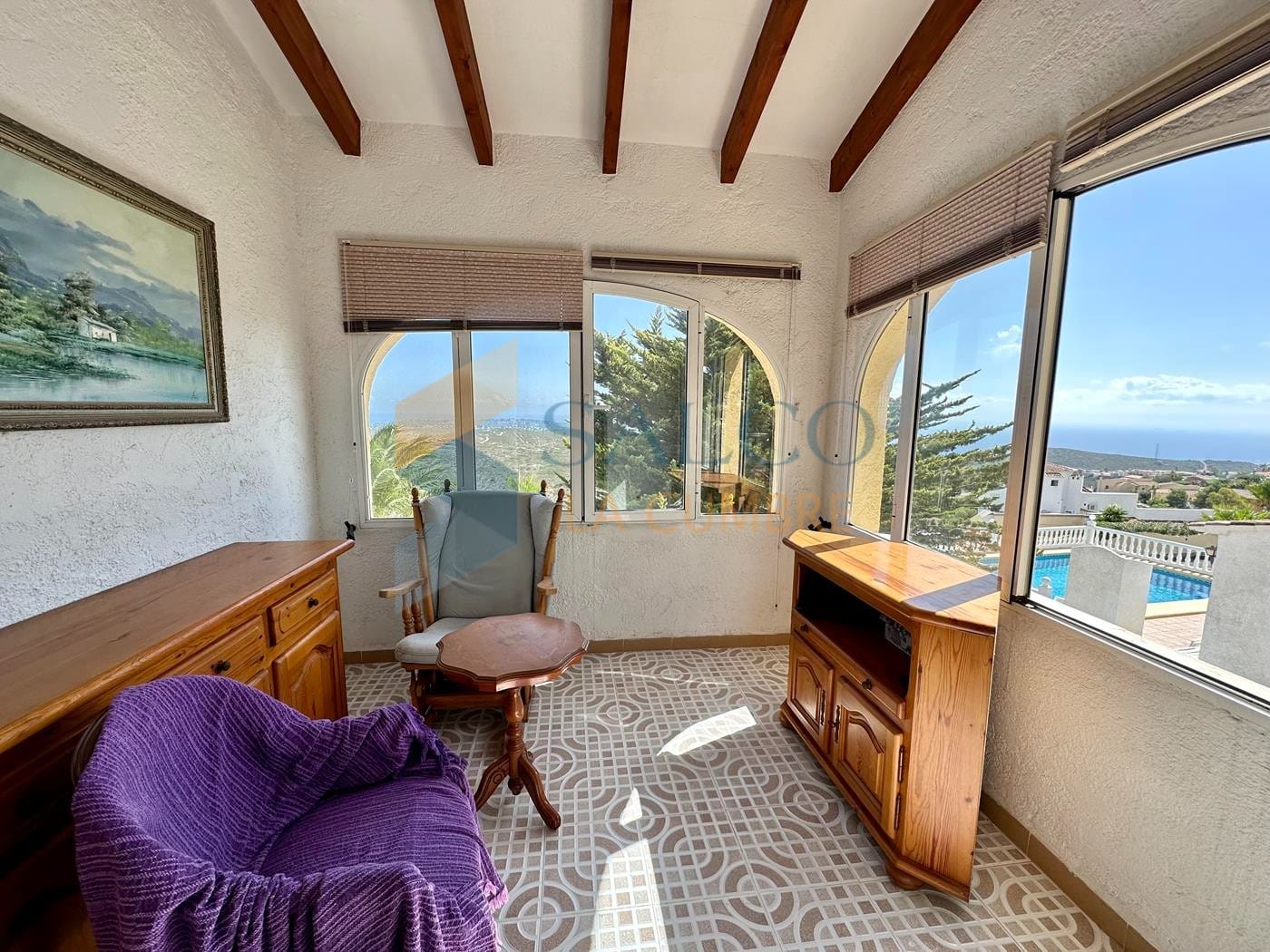 Villa met zwembad, tuin en uitzicht op zee in Cumbre del Sol