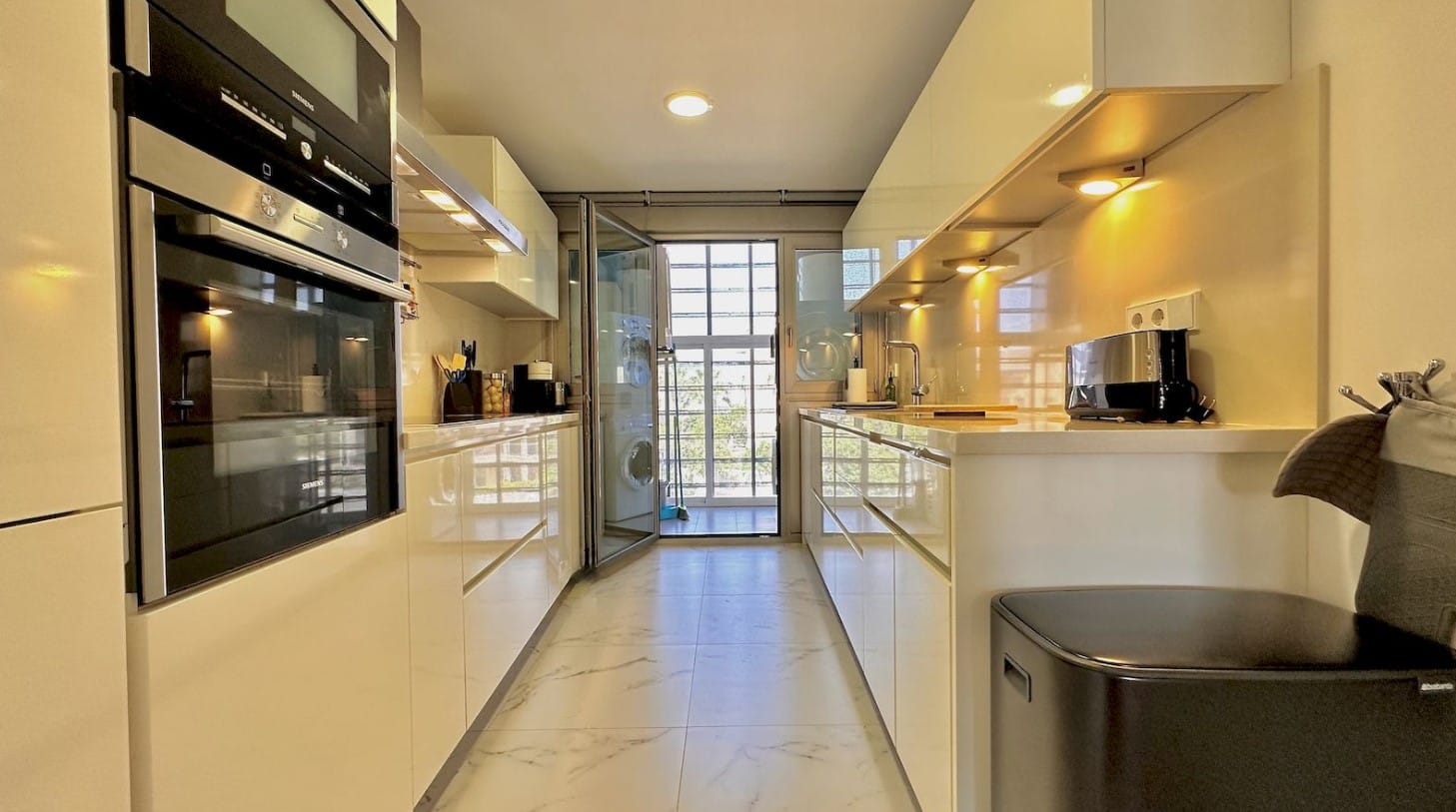 Apartamento en primera línea de la Playa del Arenal en Jávea