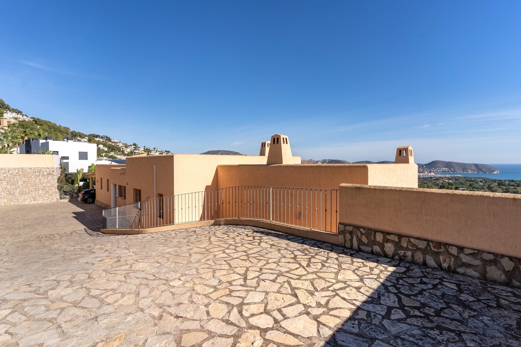Venta. Chalet/Villa en Moraira