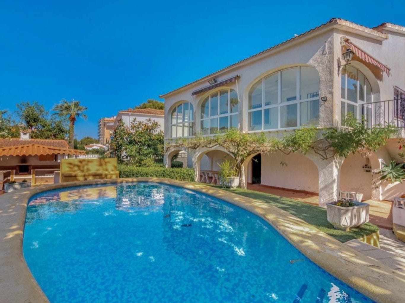 Klassische Villa in Las Rotas, Dénia