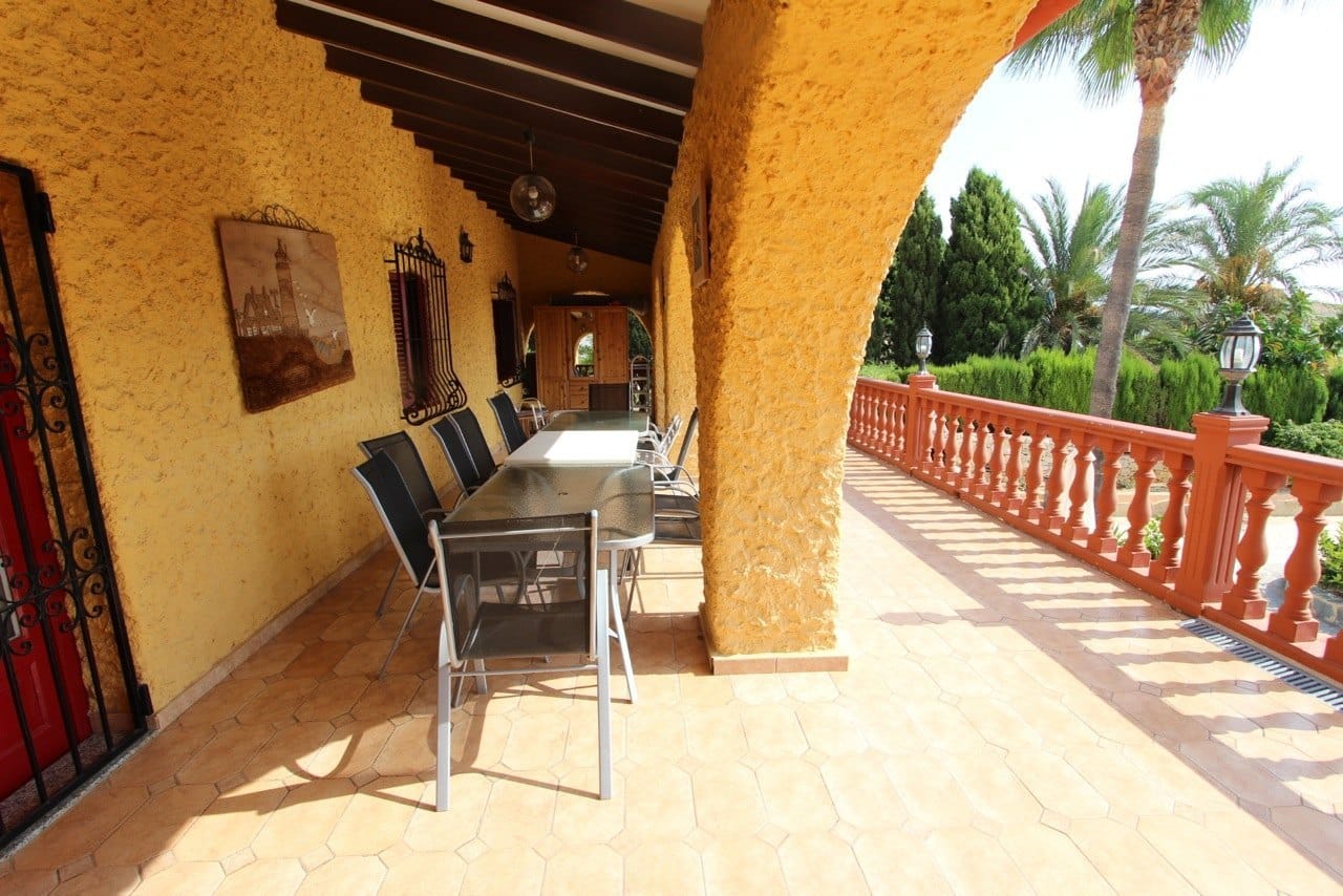 CHALET EN CALPE MUY CERCA DEL MAR