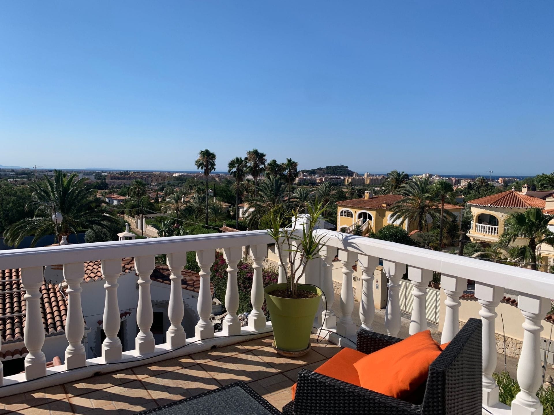 Mediterranes Chalet in Dénia – Miete mit Kaufoption