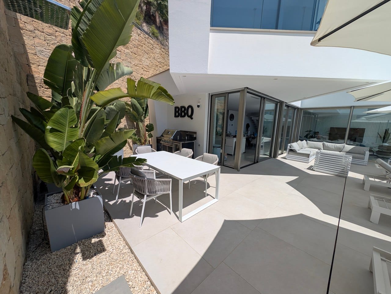 Espectacular villa de lujo con vistas al mar en Moraira, terrazas panorámicas, piscina infinity y azotea wellness