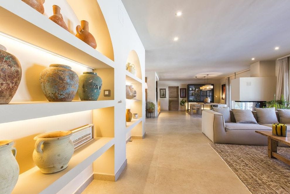 Villa zum Verkauf mit 4 Schlafzimmern und Pool in Denia, Alicante