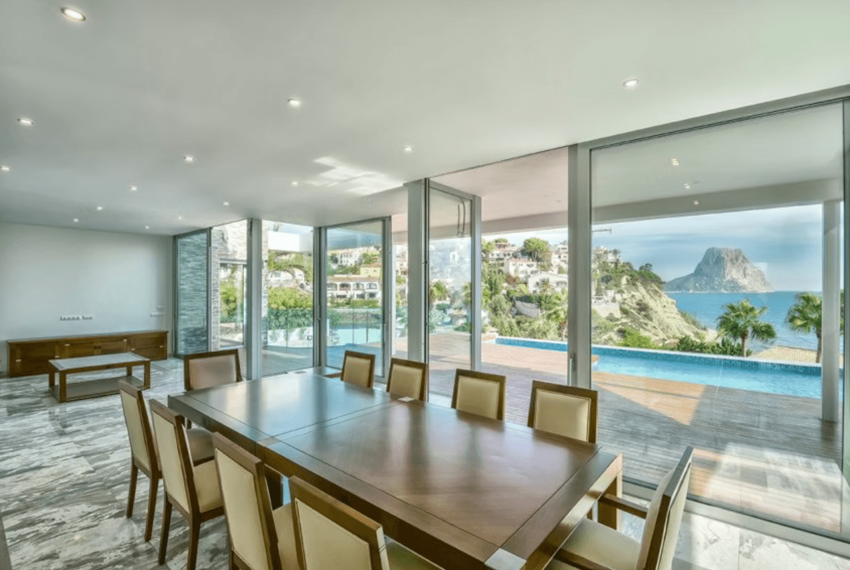 Venta. Chalet/Villa en Calpe