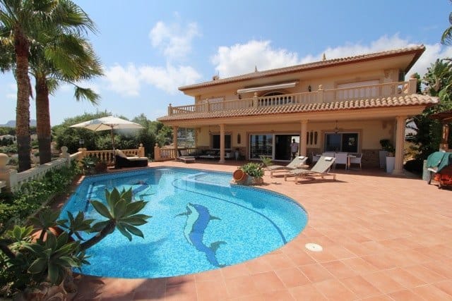 VILLA DANS UN EXCELLENT EMPLACEMENT