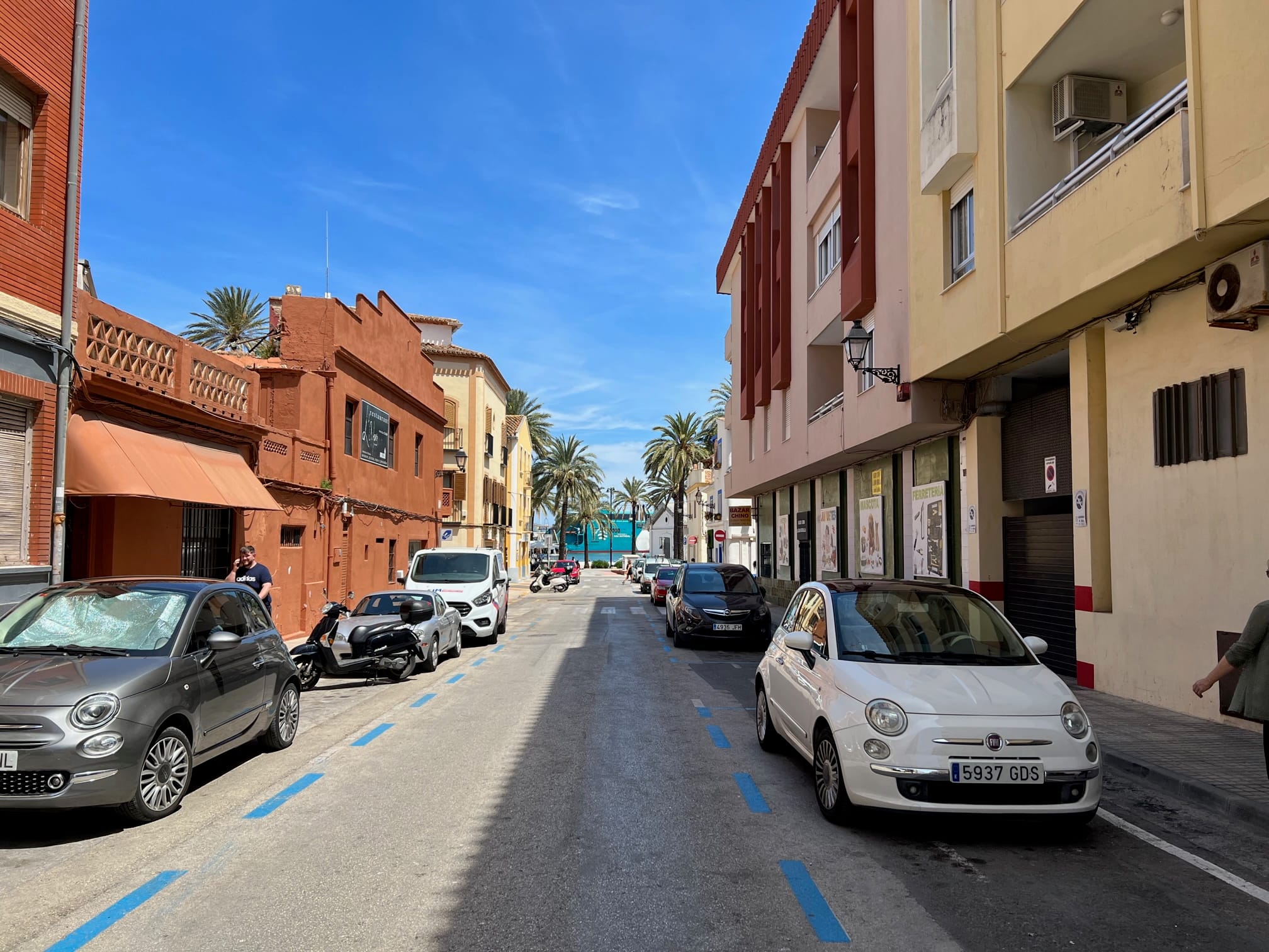 Hostal con licencia turística en venta en el centro de Denia