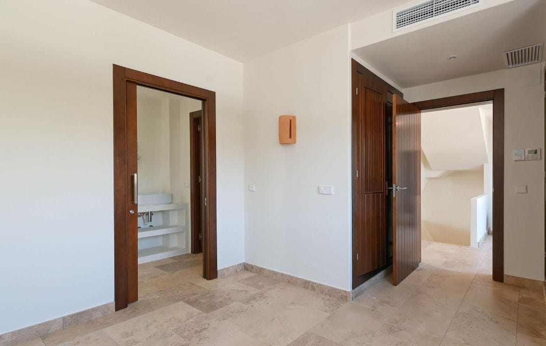 Exclusiva Villa Mediterránea Reformada con Vistas al Mar en Moraira