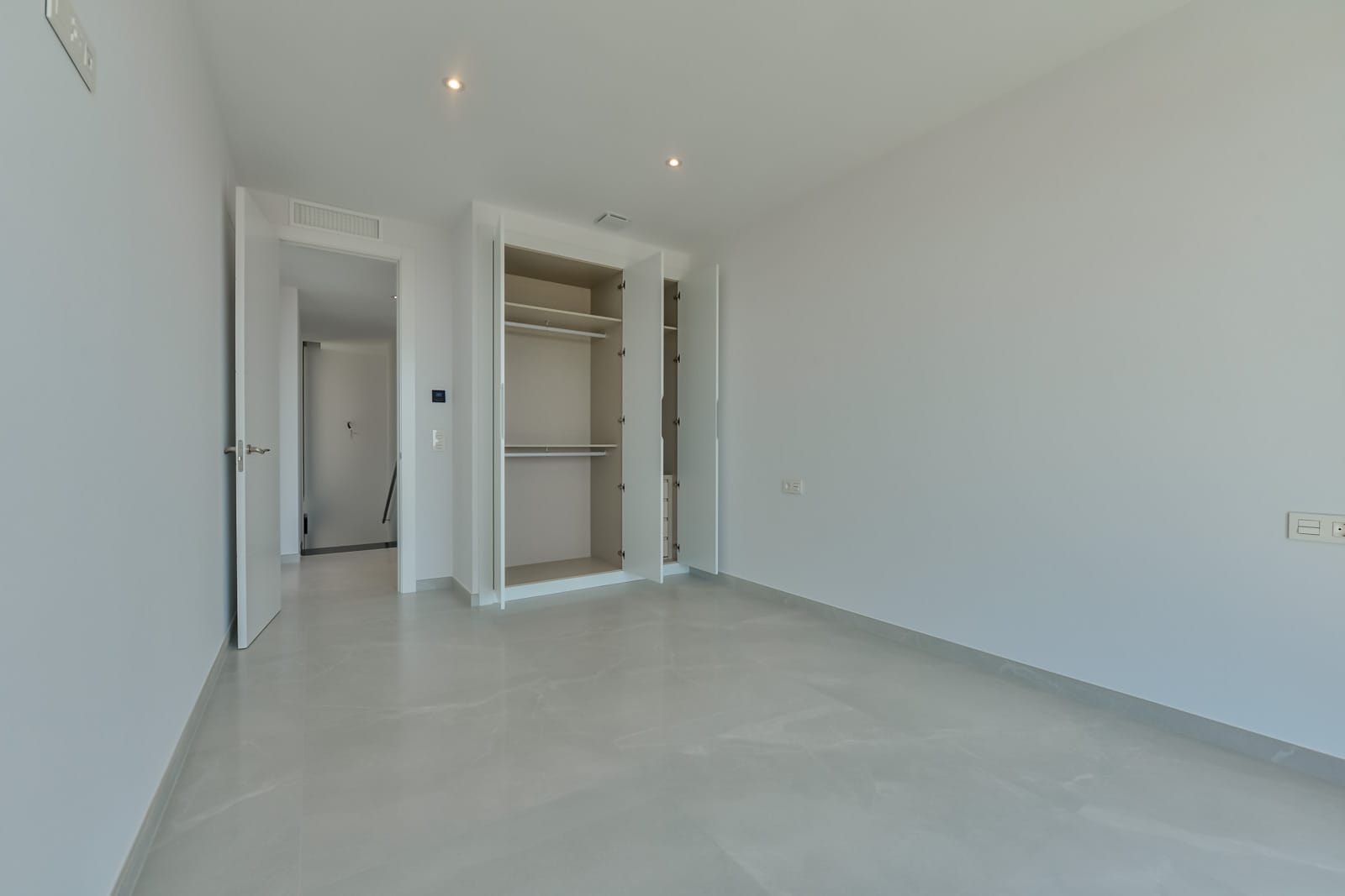 Magnífica villa moderna con vistas al mar en Benidorm