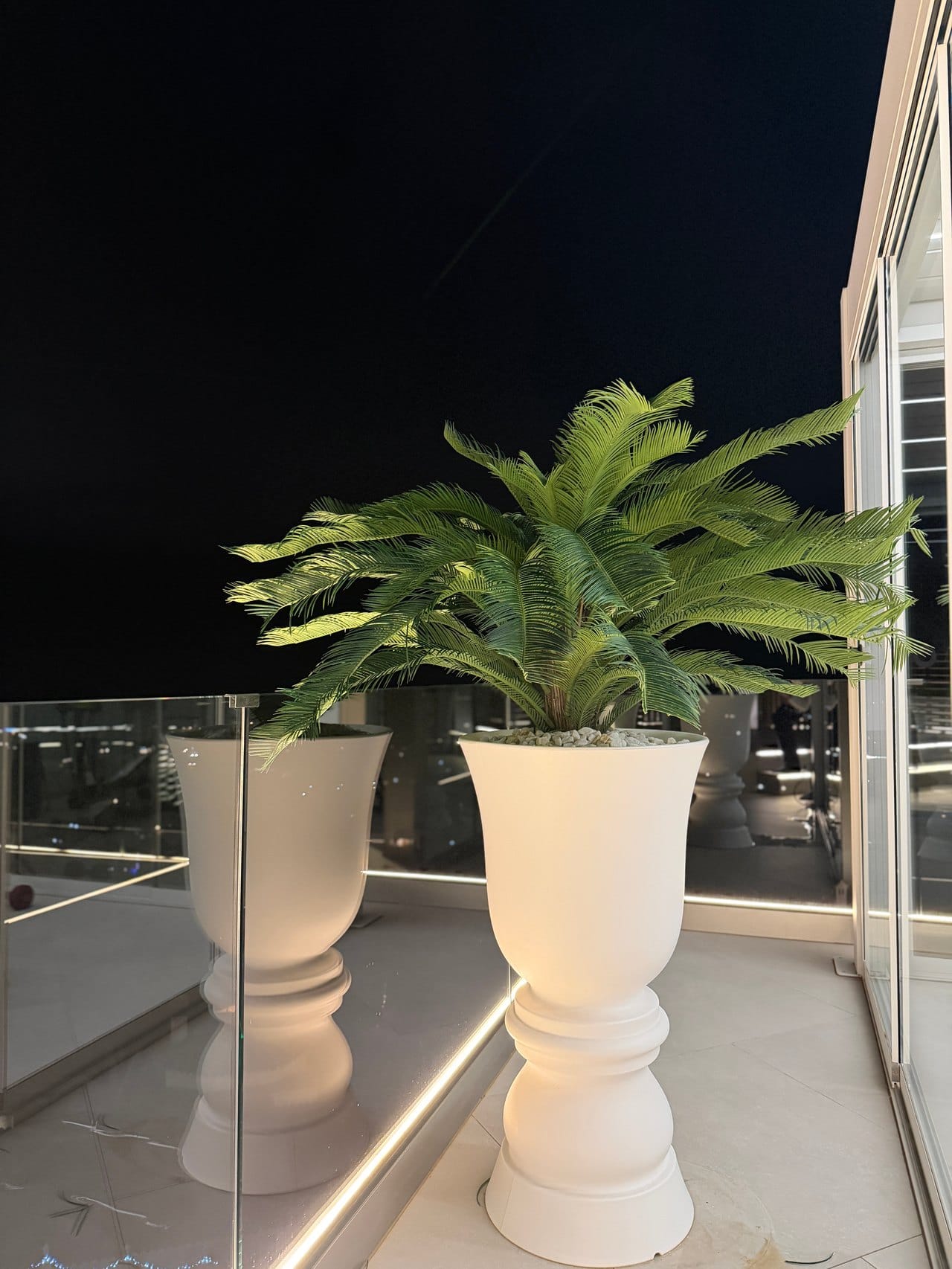 Espectacular villa de lujo con vistas al mar en Moraira, terrazas panorámicas, piscina infinity y azotea wellness