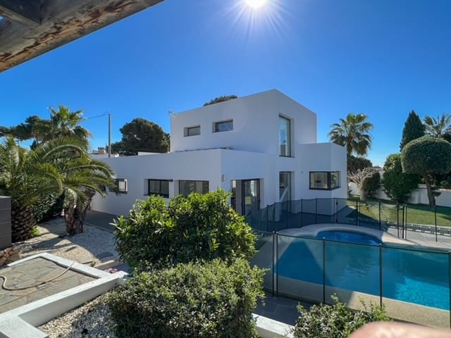 VILLA MODERNE EXCLUSIVE À VENDRE À MORAIRA