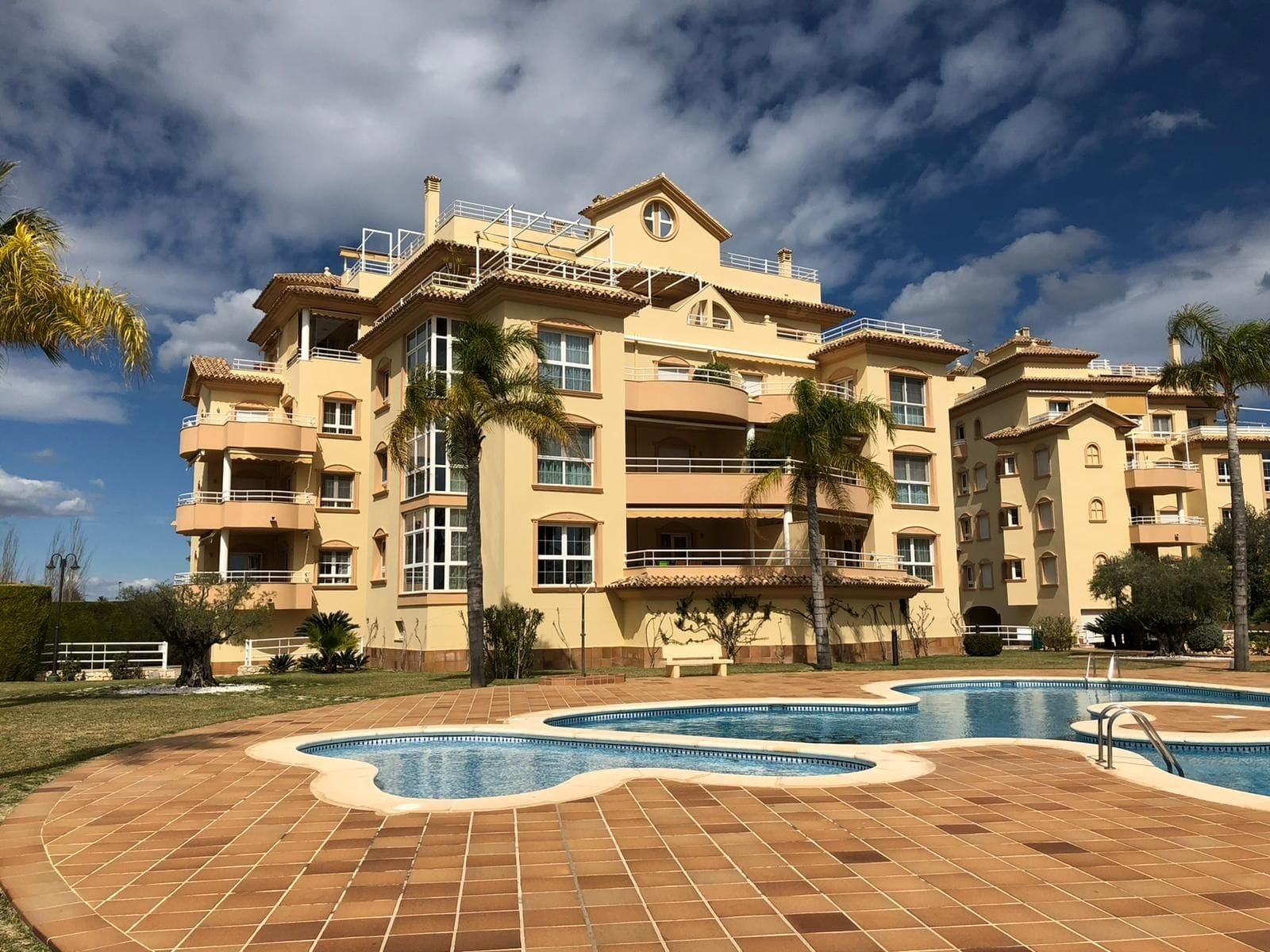 cldx5065 - Venta apartamento en Residencial Oliva Nova Beach