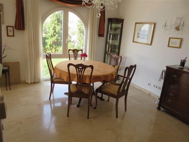 CHALET EN BENISSA 1ª LINEA