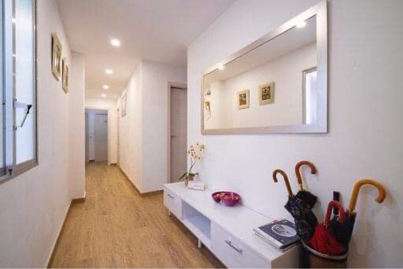 Hostal con licencia turística en venta en el centro de Denia