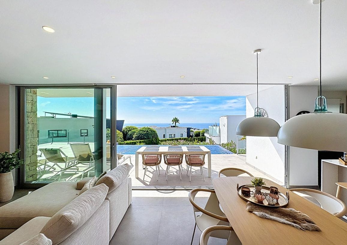 Villa moderne de 3 chambres avec vue sur la mer à Moraira