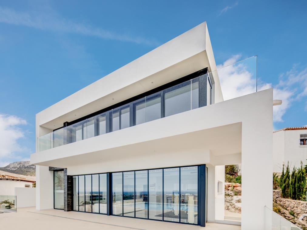 Impresionante villa de nueva construcción en venta con vistas al mar