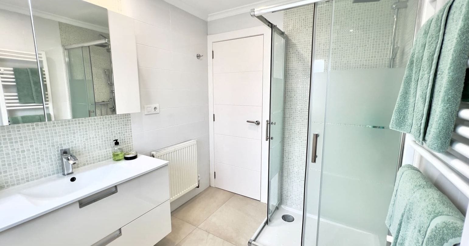Villa de 5 dormitorios y piscina en Teulada, Alicante