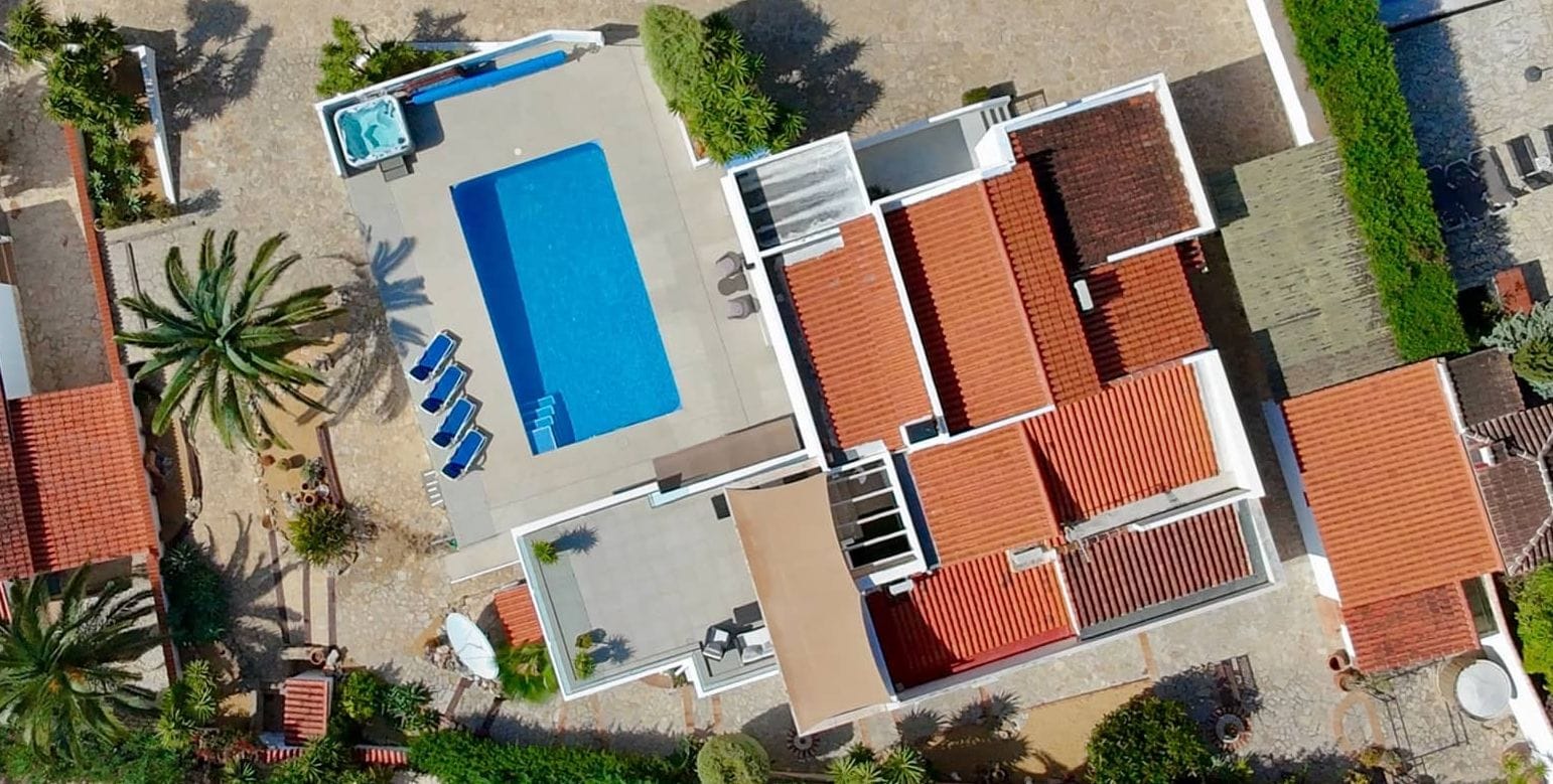Villa de 5 dormitorios y piscina en Teulada, Alicante