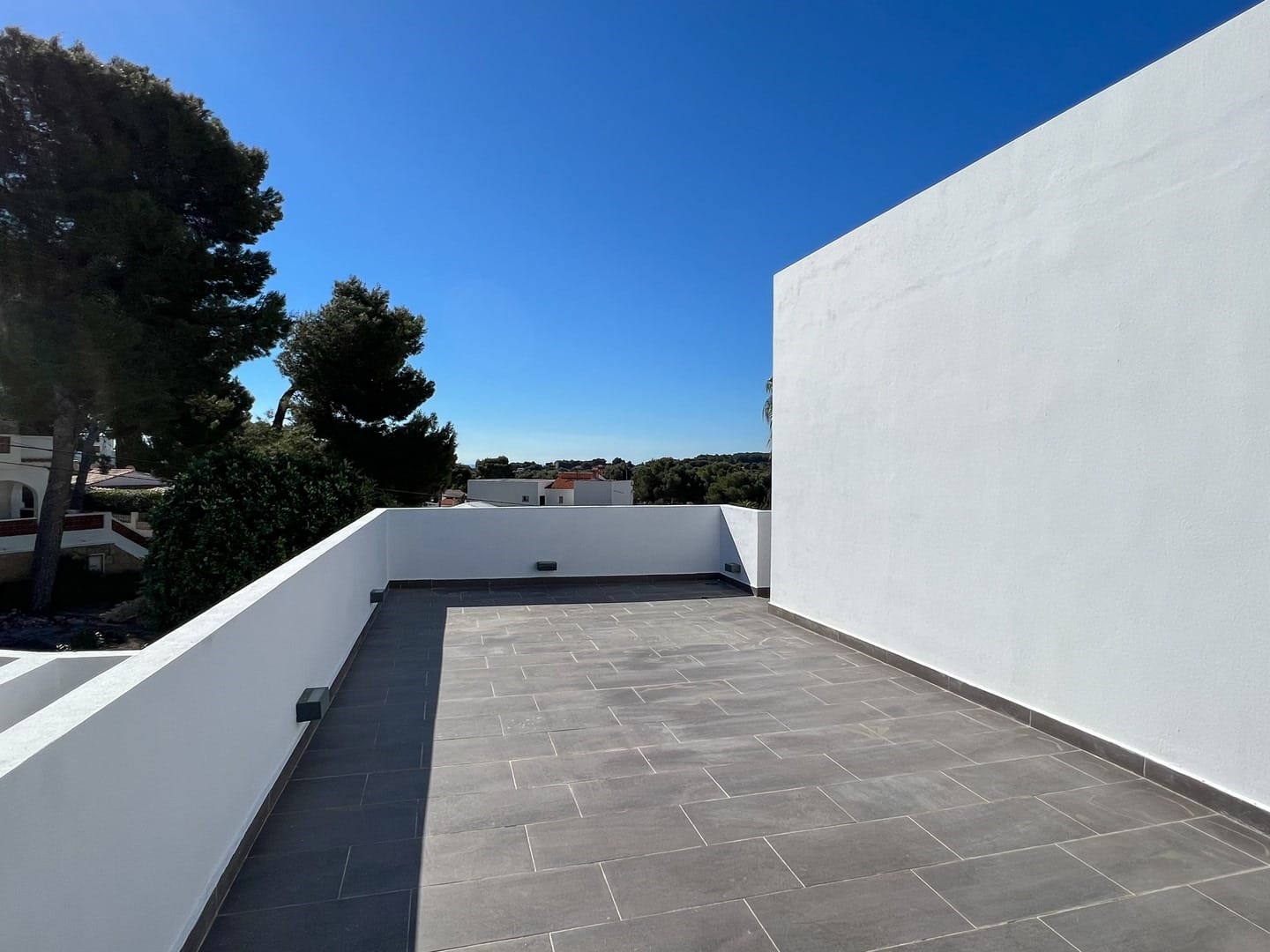 VILLA MODERNE EXCLUSIVE À VENDRE À MORAIRA