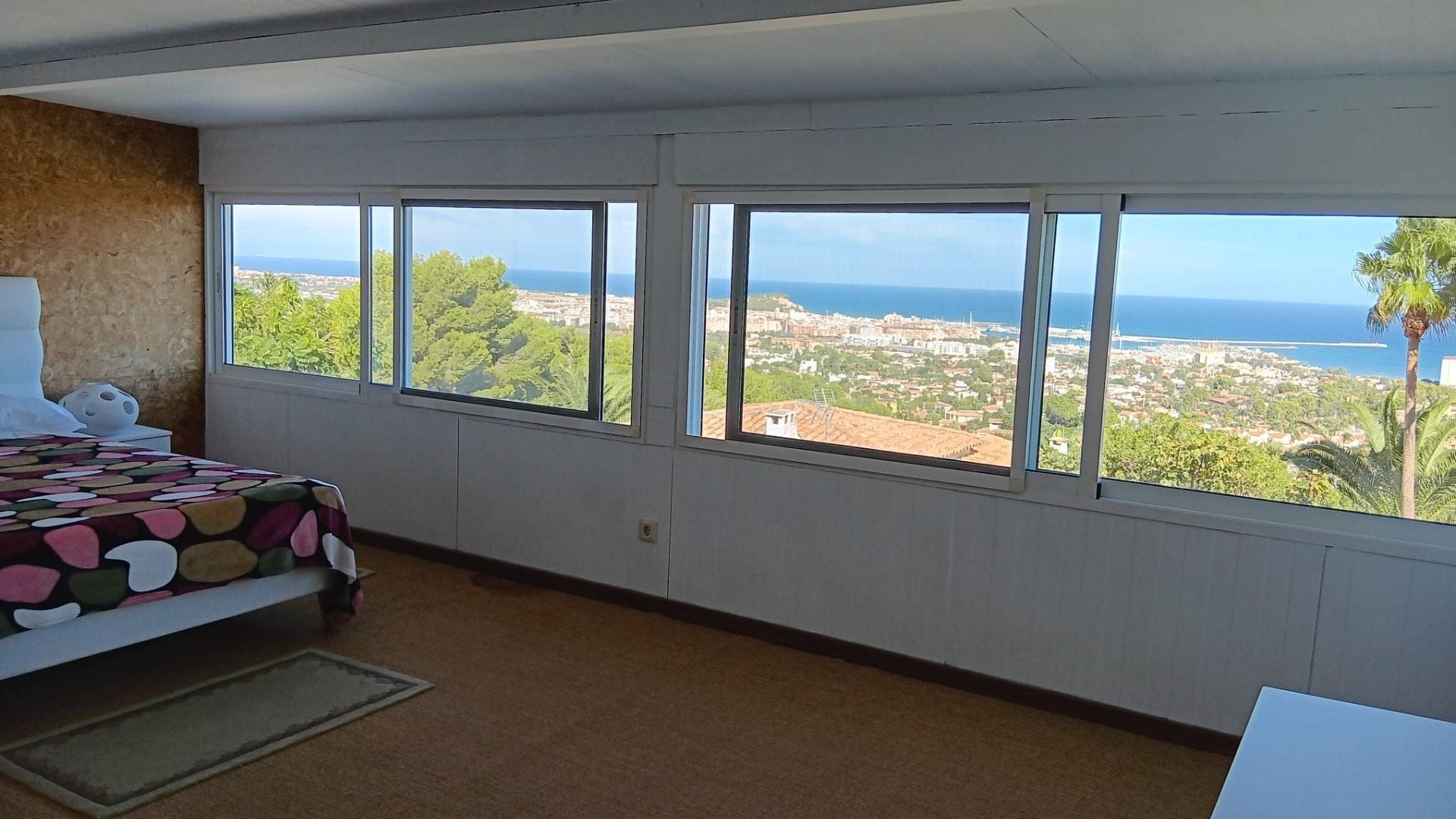 Chalet en el Montgó con Vistas al Mar y Piscina Privada