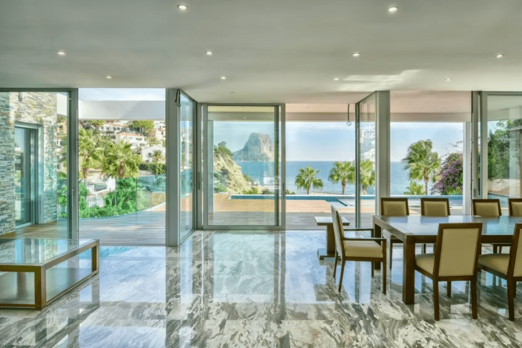 Venta. Chalet/Villa en Calpe