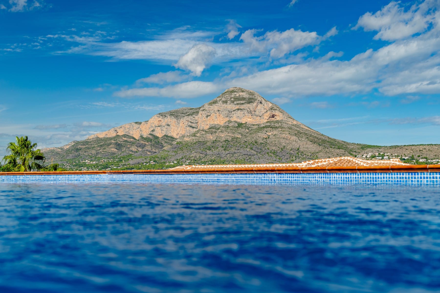 Venta. Chalet/Villa en Jávea