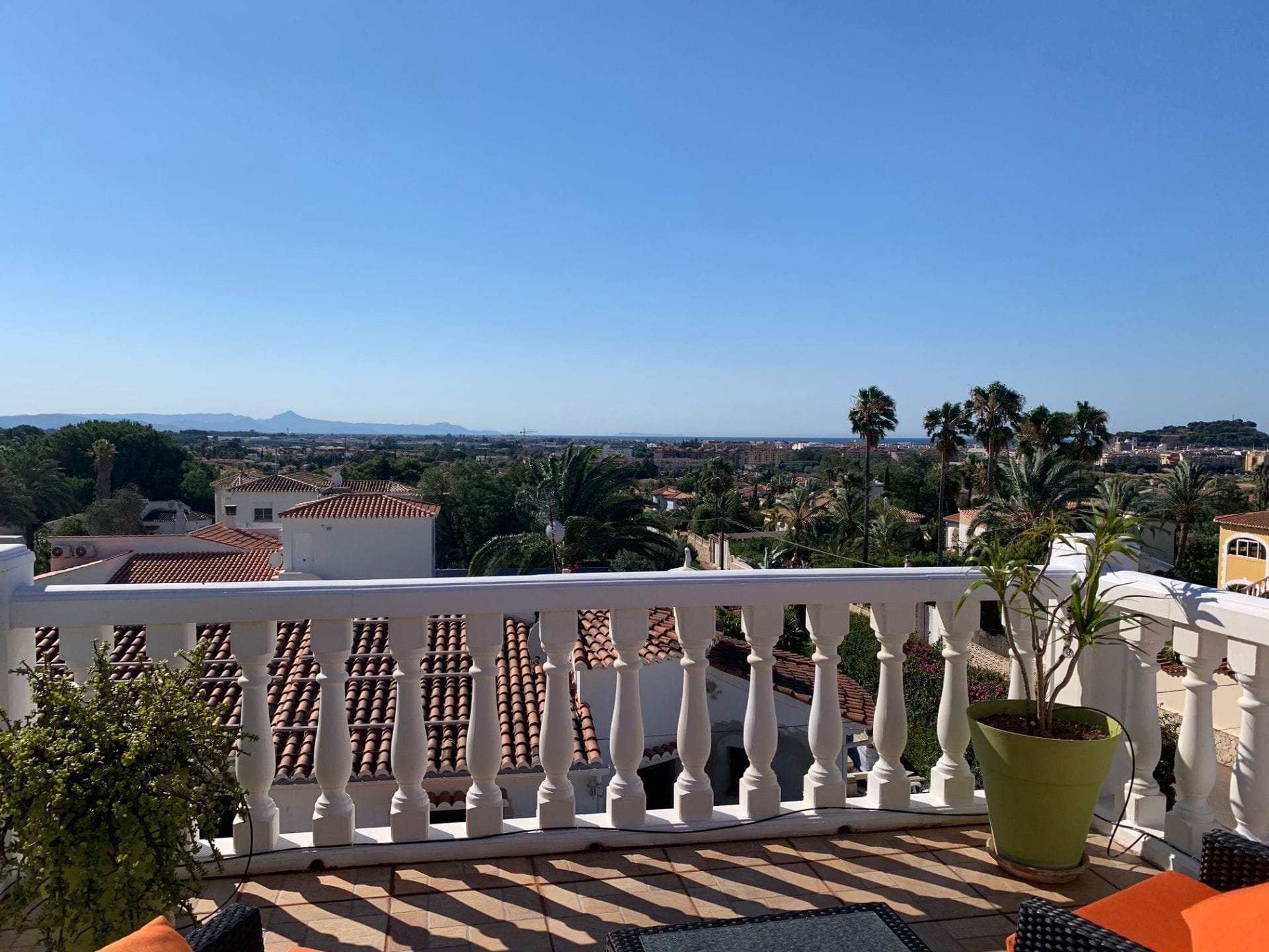 Mediterranes Chalet in Dénia – Miete mit Kaufoption