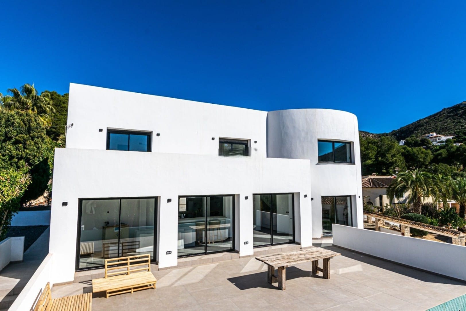Villa méditerranéenne à seulement 100 mètres de la plage d’El Portet à Moraira