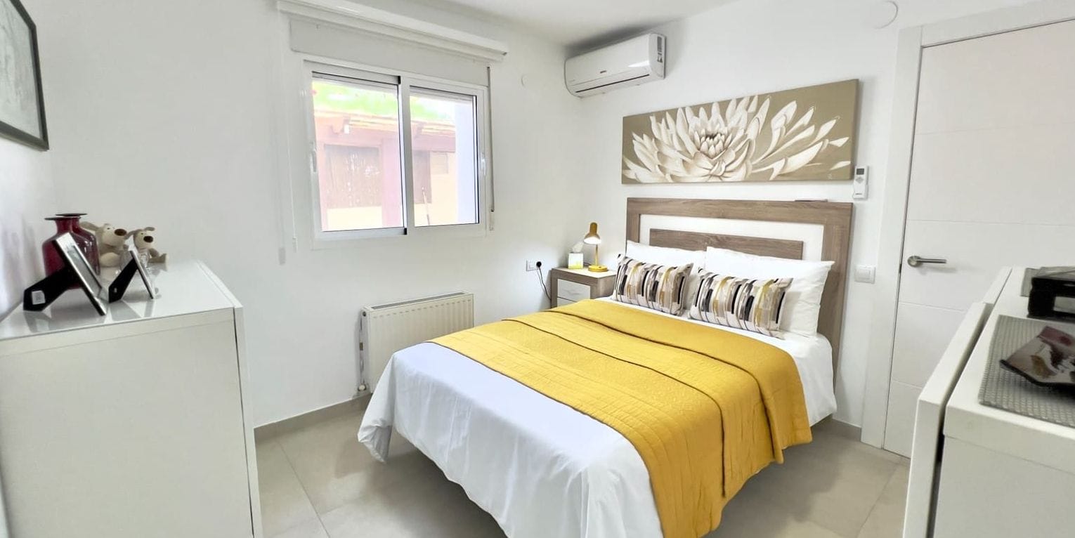 Villa de 5 dormitorios y piscina en Teulada, Alicante